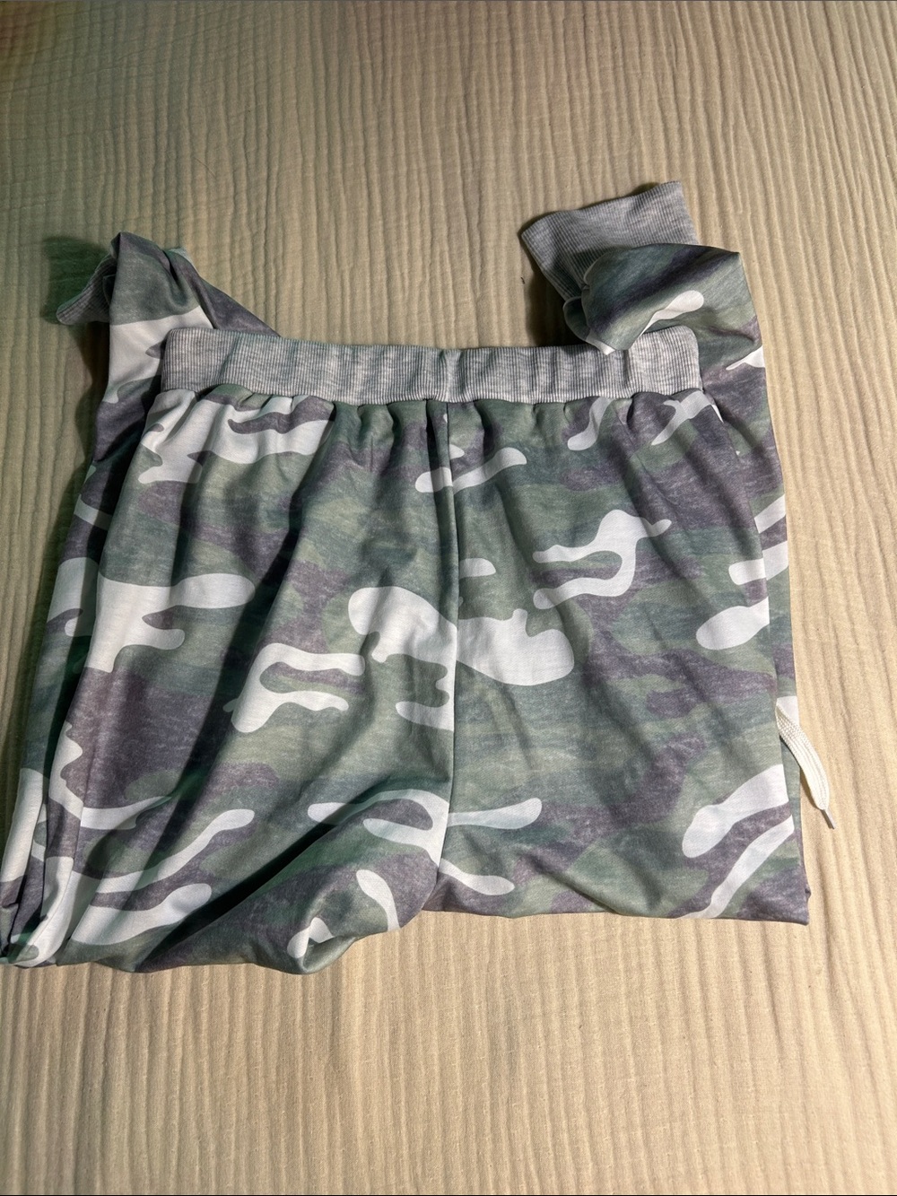 Women's Camo Jogger Pants - Green Camouflage - Picture 4 of 5